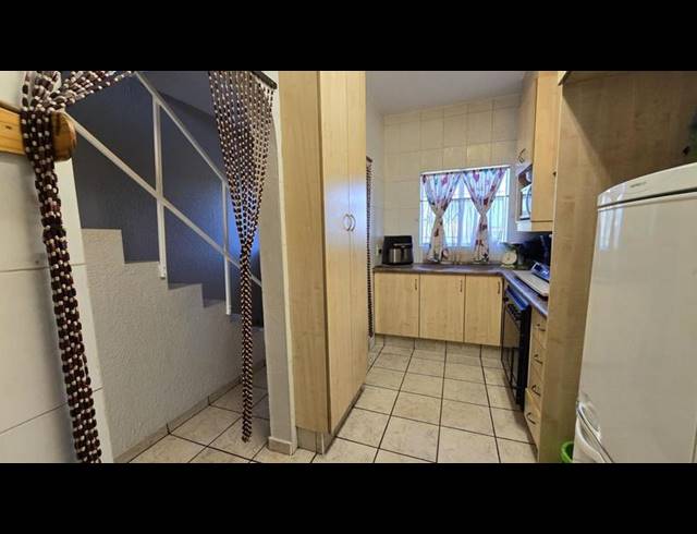 2 BEDROOM TOWNHOUSE FOR SALE IN RANDHART